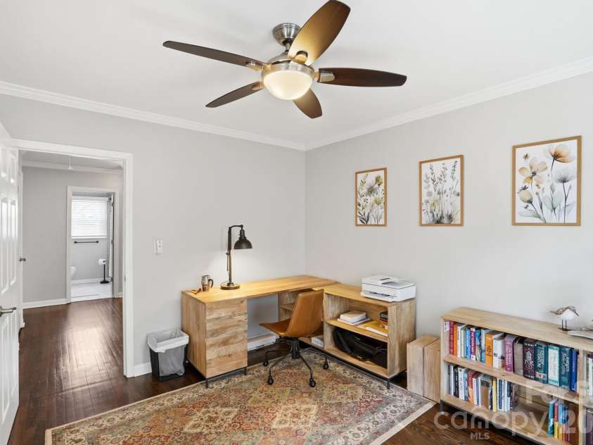 211 Cedar Street, Belmont, NC 28012.  MLS# CAR4362077, YatesRealty ID 7300. 