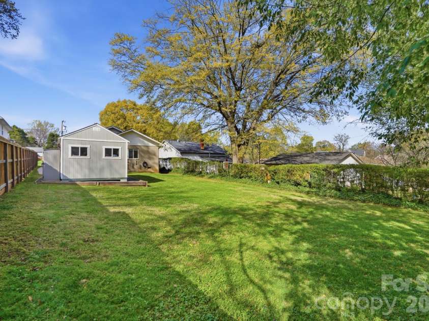 211 Cedar Street, Belmont, NC 28012.  MLS# CAR4362077, YatesRealty ID 7300. 