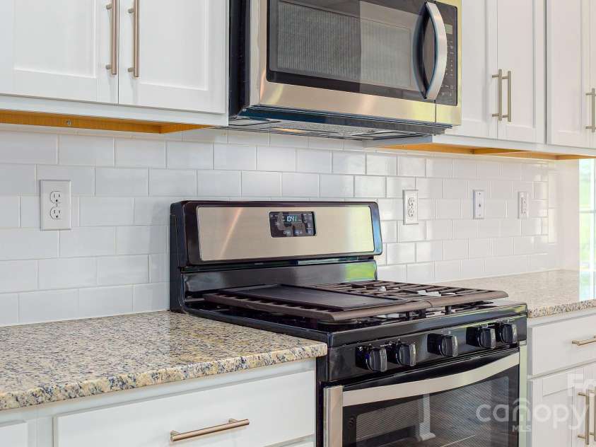 7712 Woolsey Drive, Gastonia, NC 28056.  MLS# CAR4250107, YatesRealty ID 7301. Photos Are Representative