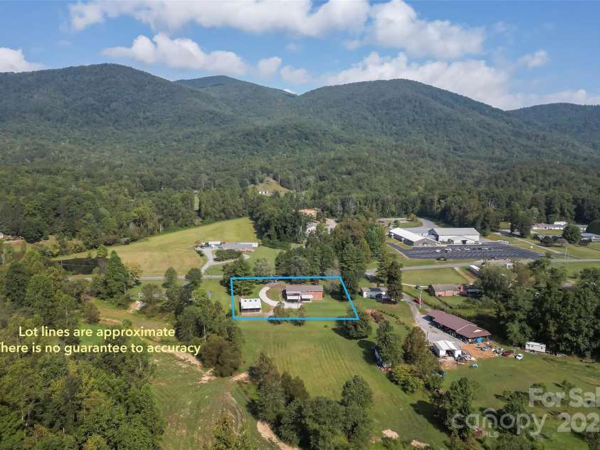 5325 US 70 Highway, Marion, NC 28752.  MLS# CAR4305207, YatesRealty ID 7303. 