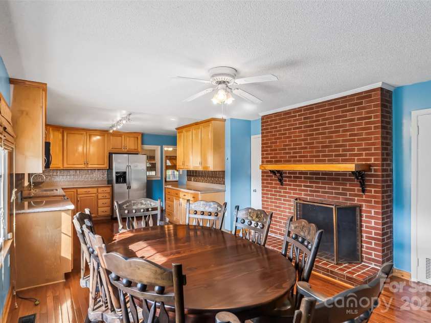5325 US 70 Highway, Marion, NC 28752.  MLS# CAR4305207, YatesRealty ID 7303. 
