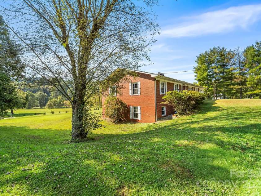 5325 US 70 Highway, Marion, NC 28752.  MLS# CAR4305207, YatesRealty ID 7303. 
