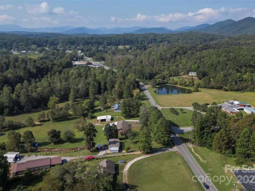 5325 US 70 Highway, Marion, NC 28752.  MLS# CAR4305207, YatesRealty ID 7303. 