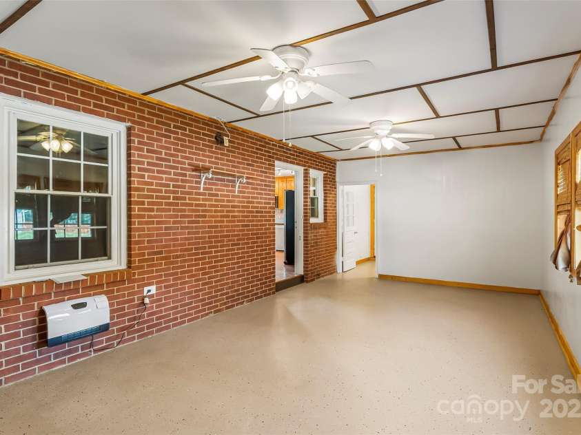 5325 US 70 Highway, Marion, NC 28752.  MLS# CAR4305207, YatesRealty ID 7303. Bonus room
