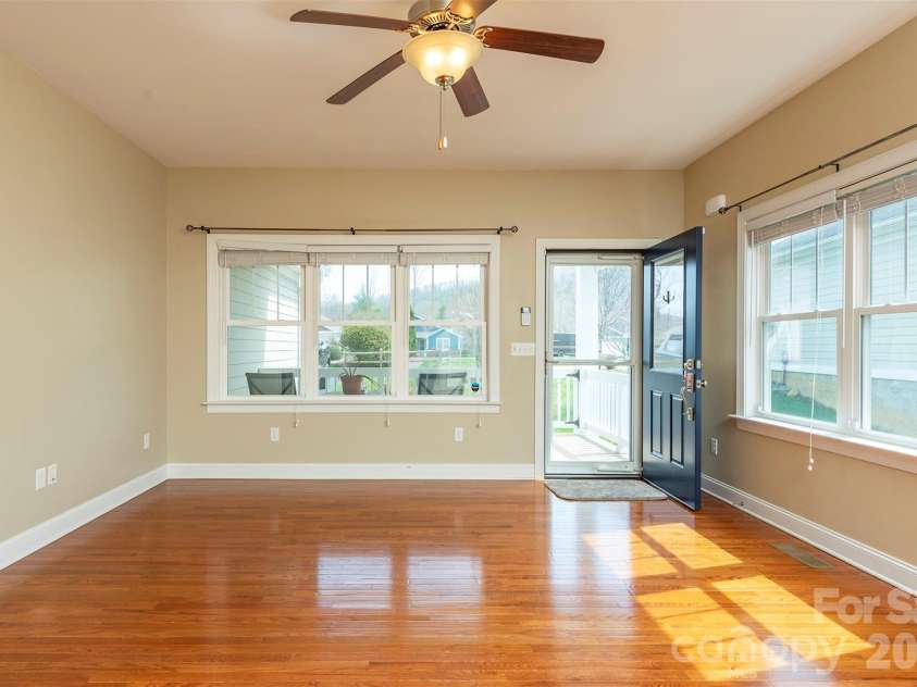 67 Little Fox Lane, Fletcher, NC 28732.  MLS# CAR4358793, YatesRealty ID 7304. 