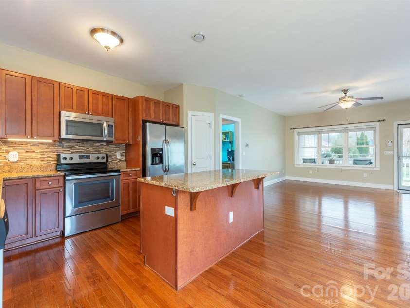67 Little Fox Lane, Fletcher, NC 28732.  MLS# CAR4358793, YatesRealty ID 7304. 
