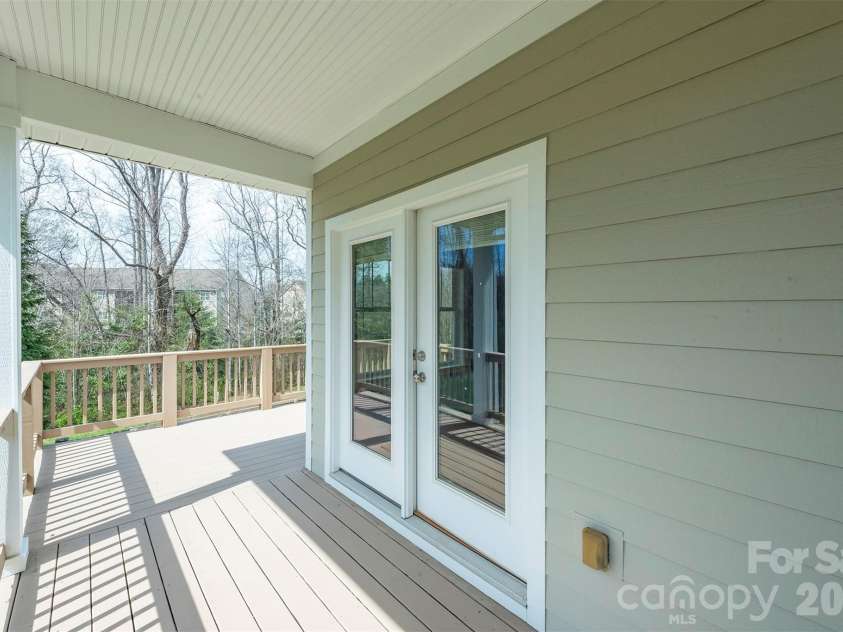 67 Little Fox Lane, Fletcher, NC 28732.  MLS# CAR4358793, YatesRealty ID 7304. 