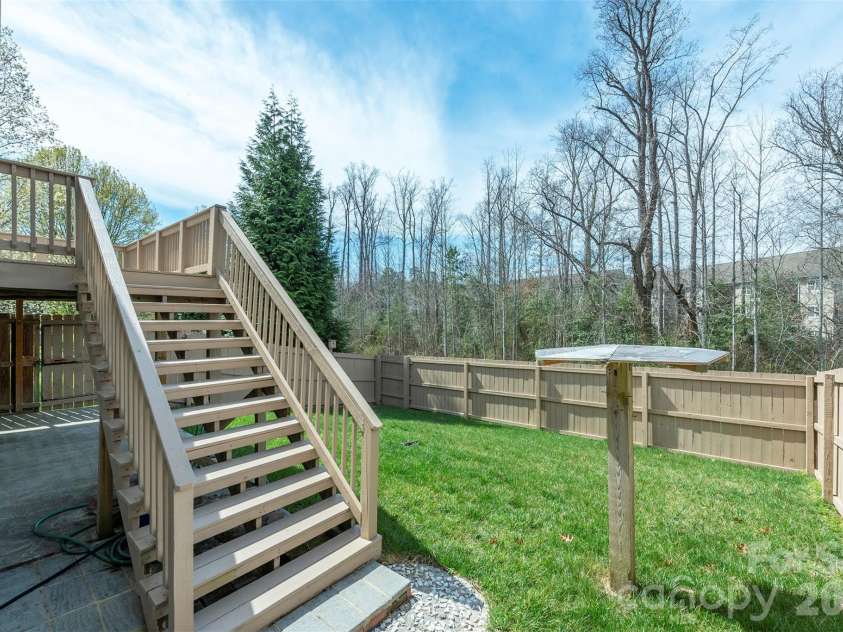 67 Little Fox Lane, Fletcher, NC 28732.  MLS# CAR4358793, YatesRealty ID 7304. 