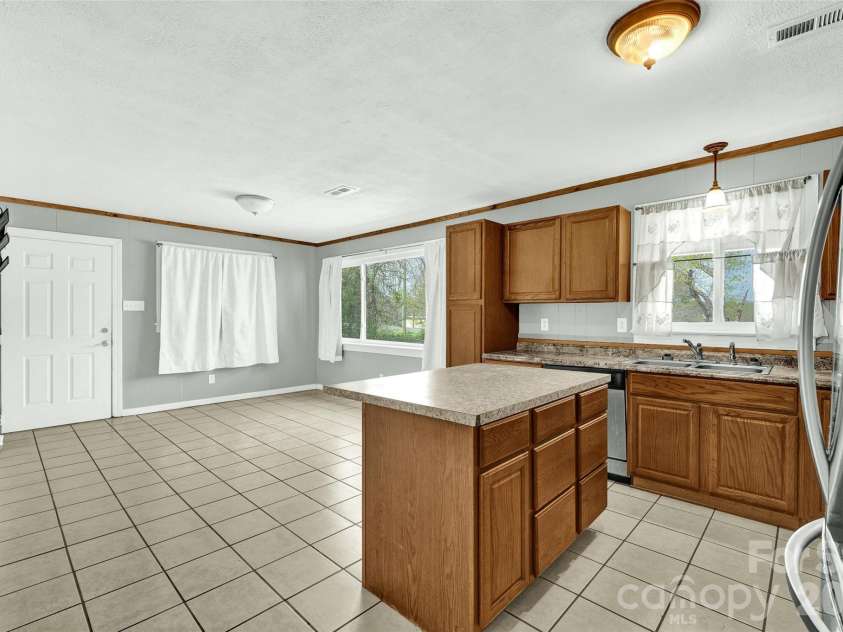 1090 Harris Bridge Road, Stony Point, NC 28678.  MLS# CAR4359624, YatesRealty ID 7305. 