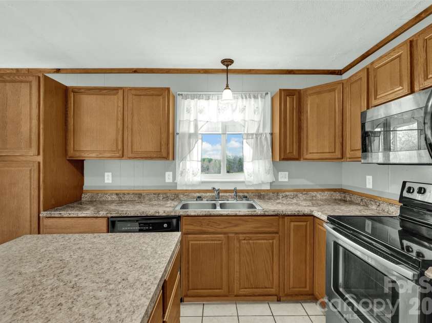 1090 Harris Bridge Road, Stony Point, NC 28678.  MLS# CAR4359624, YatesRealty ID 7305. 