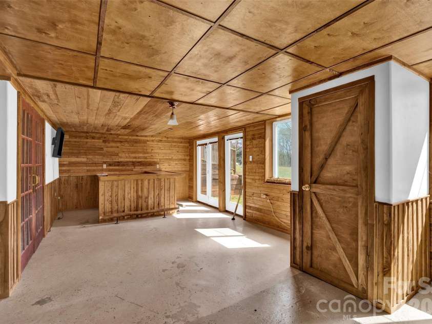 1090 Harris Bridge Road, Stony Point, NC 28678.  MLS# CAR4359624, YatesRealty ID 7305. 