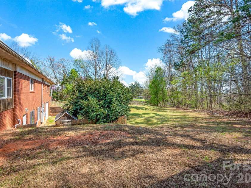 1090 Harris Bridge Road, Stony Point, NC 28678.  MLS# CAR4359624, YatesRealty ID 7305. 