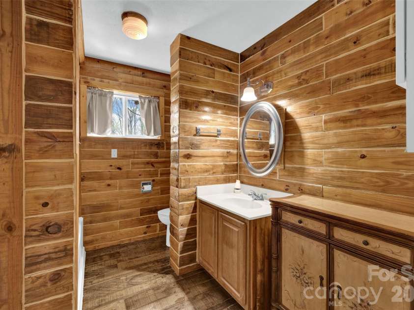 1090 Harris Bridge Road, Stony Point, NC 28678.  MLS# CAR4359624, YatesRealty ID 7305. Main Floor Bathroom