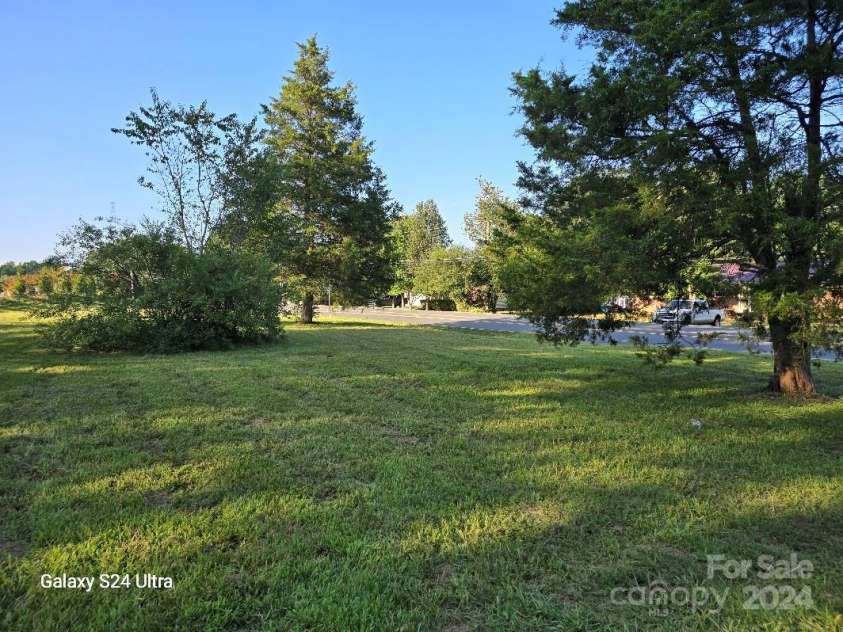 1176 Shearers Road, Mooresville, NC 28115.  MLS# CAR4188507, YatesRealty ID 7306. 
