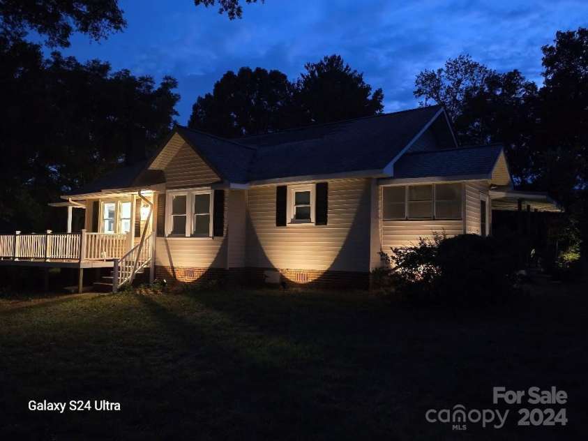 1176 Shearers Road, Mooresville, NC 28115.  MLS# CAR4188507, YatesRealty ID 7306. 