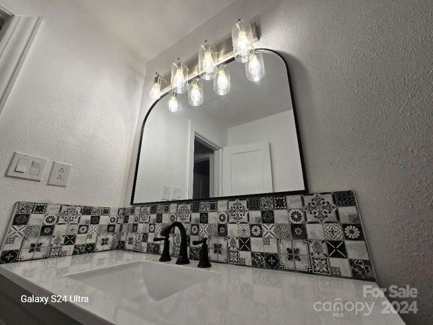 1176 Shearers Road, Mooresville, NC 28115.  MLS# CAR4188507, YatesRealty ID 7306. 