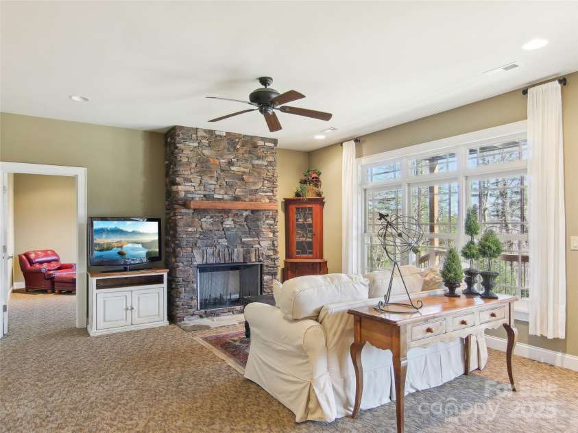 131 Falkirk Way, Zirconia, NC 28790.  MLS# CAR4224756, YatesRealty ID 7307. 
