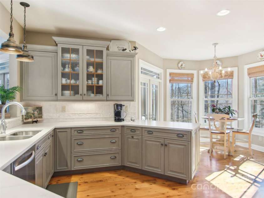 131 Falkirk Way, Zirconia, NC 28790.  MLS# CAR4224756, YatesRealty ID 7307. 