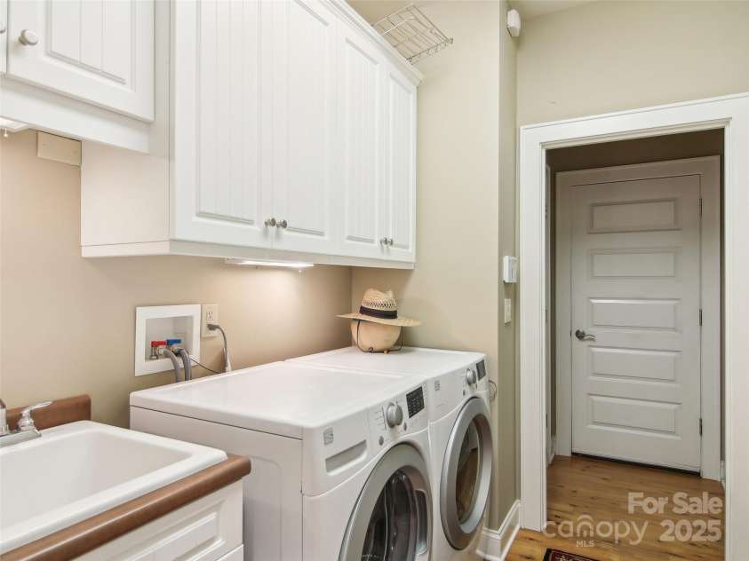 131 Falkirk Way, Zirconia, NC 28790.  MLS# CAR4224756, YatesRealty ID 7307. 