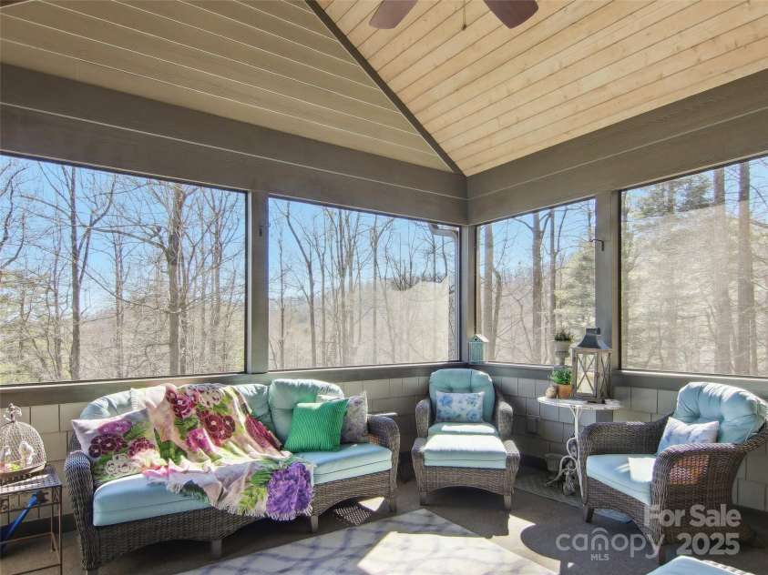 131 Falkirk Way, Zirconia, NC 28790.  MLS# CAR4224756, YatesRealty ID 7307. 