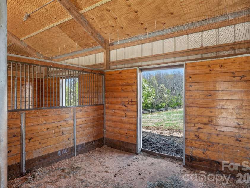341 Ridings Road, Chesnee, SC 29323.  MLS# CAR4357551, YatesRealty ID 7308. Stall interior