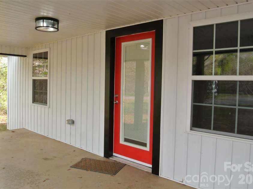 123 Moore Road, Ellenboro, NC 28040.  MLS# CAR4363629, YatesRealty ID 7309. 