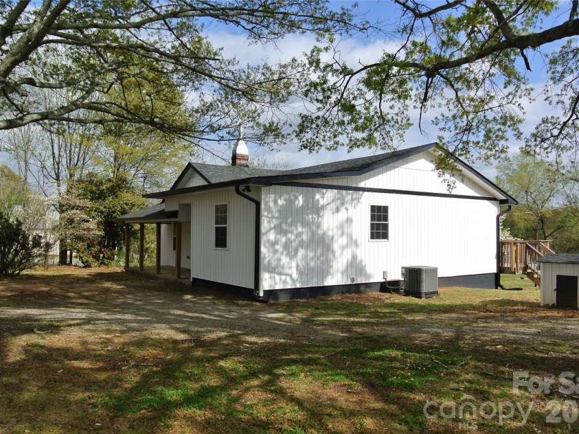 123 Moore Road, Ellenboro, NC 28040.  MLS# CAR4363629, YatesRealty ID 7309. 