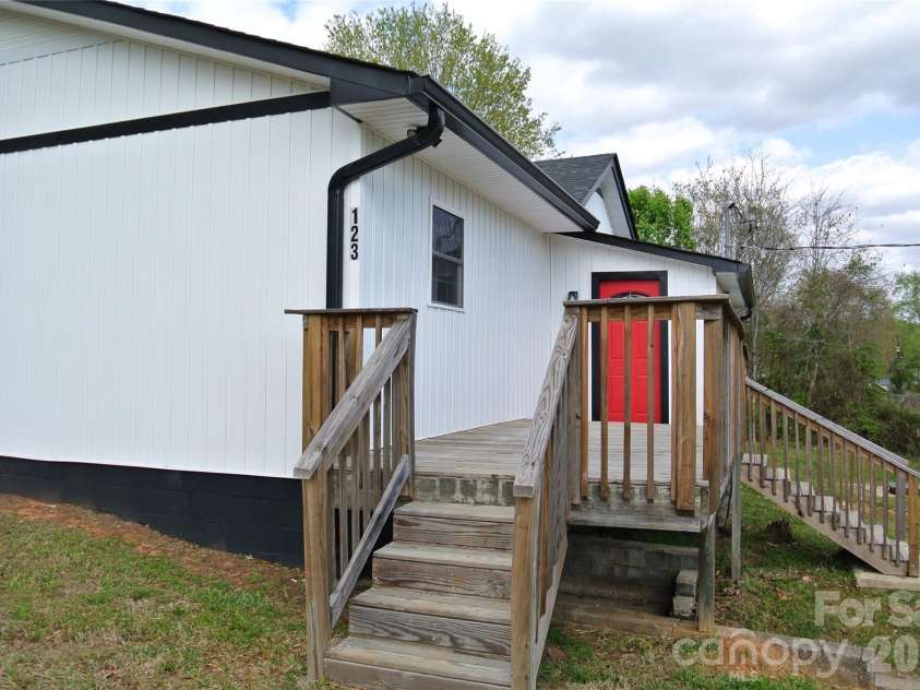 123 Moore Road, Ellenboro, NC 28040.  MLS# CAR4363629, YatesRealty ID 7309. 