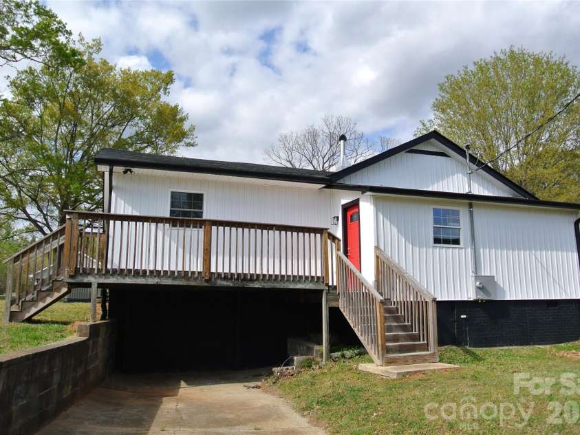 123 Moore Road, Ellenboro, NC 28040.  MLS# CAR4363629, YatesRealty ID 7309. 