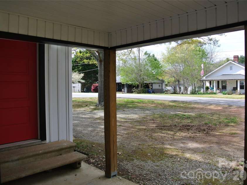 123 Moore Road, Ellenboro, NC 28040.  MLS# CAR4363629, YatesRealty ID 7309. 