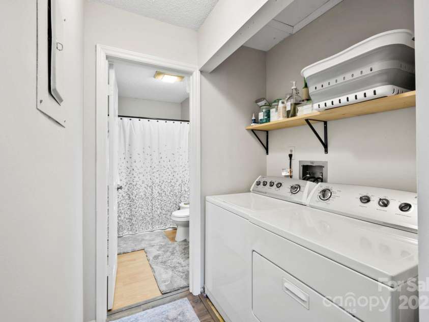 620 Britton Creek Drive, Hendersonville, NC 28791.  MLS# CAR4211283, YatesRealty ID 7309. 