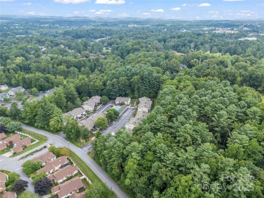 620 Britton Creek Drive, Hendersonville, NC 28791.  MLS# CAR4296853, YatesRealty ID 7309. 