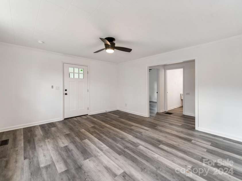 718 Grover Street, Gastonia, NC 28054.  MLS# CAR4208790, YatesRealty ID 731. 