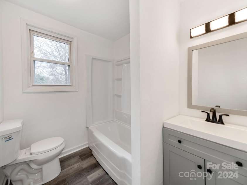 718 Grover Street, Gastonia, NC 28054.  MLS# CAR4208790, YatesRealty ID 731. Beautifully Renovated Bathroom!