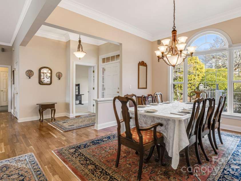 585 Rickel Drive, Hendersonville, NC 28739.  MLS# CAR4234333, YatesRealty ID 7310. 