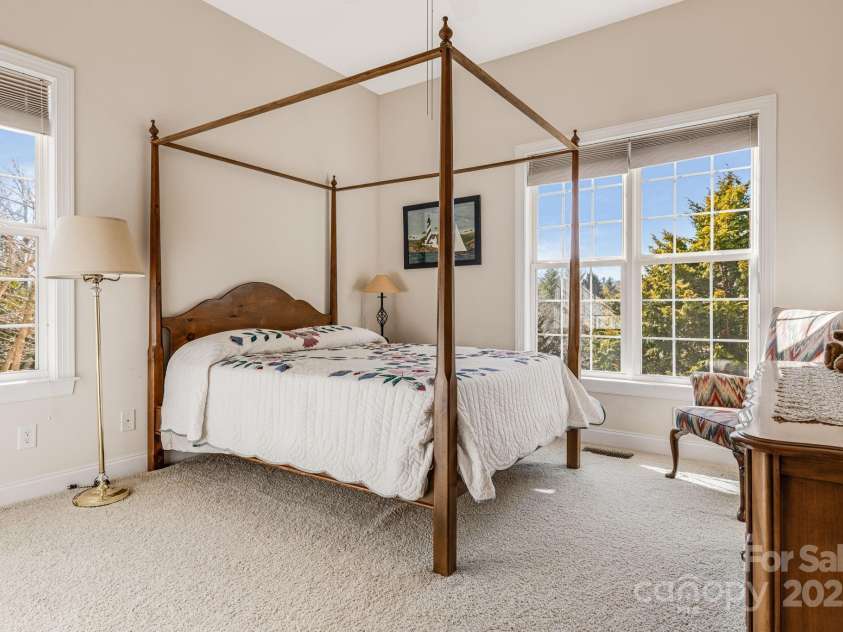 585 Rickel Drive, Hendersonville, NC 28739.  MLS# CAR4234333, YatesRealty ID 7310. 