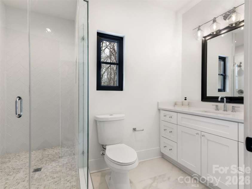 6017 Oxfordshire Road, Waxhaw, NC 28173.  MLS# CAR4342776, YatesRealty ID 7311. Full Bath Three