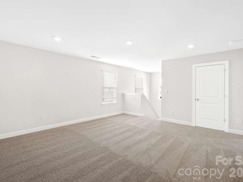 6516 Fairford Drive, Charlotte, NC 28215.  MLS# CAR4362479, YatesRealty ID 7312. Digital image similar