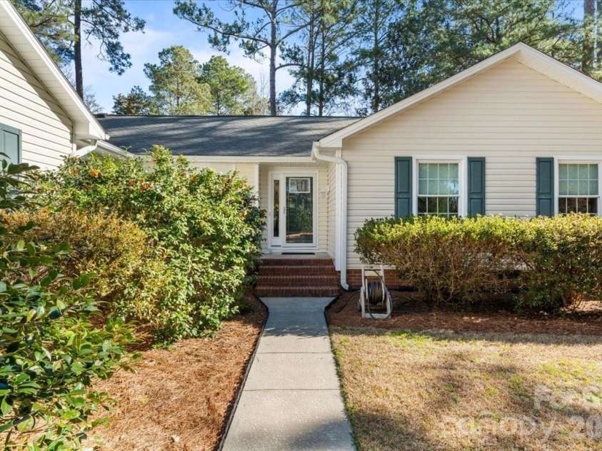 7980 Glasgow Drive, Laurinburg, NC 28352.  MLS# CAR4341881, YatesRealty ID 7314. 