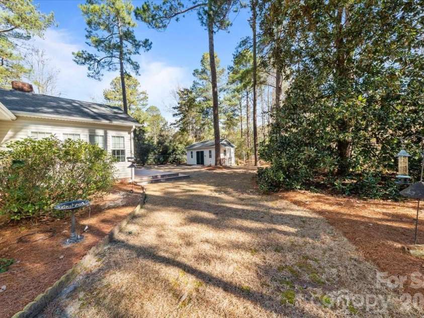 7980 Glasgow Drive, Laurinburg, NC 28352.  MLS# CAR4341881, YatesRealty ID 7314. 