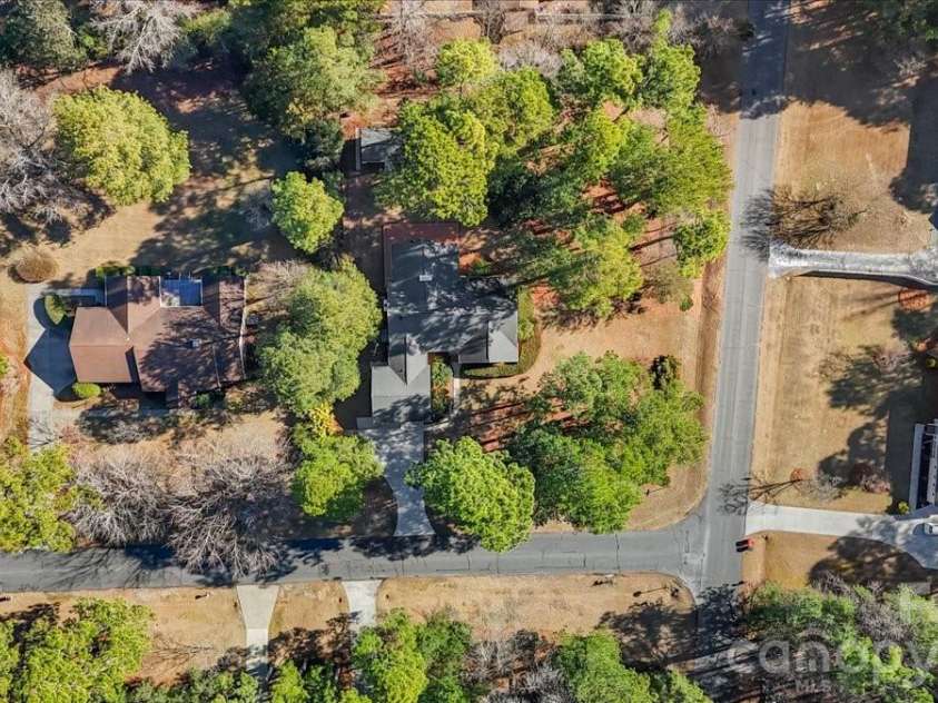 7980 Glasgow Drive, Laurinburg, NC 28352.  MLS# CAR4341881, YatesRealty ID 7314. 