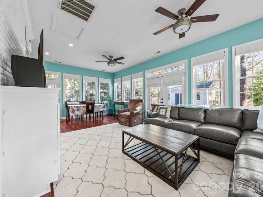 7980 Glasgow Drive, Laurinburg, NC 28352.  MLS# CAR4341881, YatesRealty ID 7314. 
