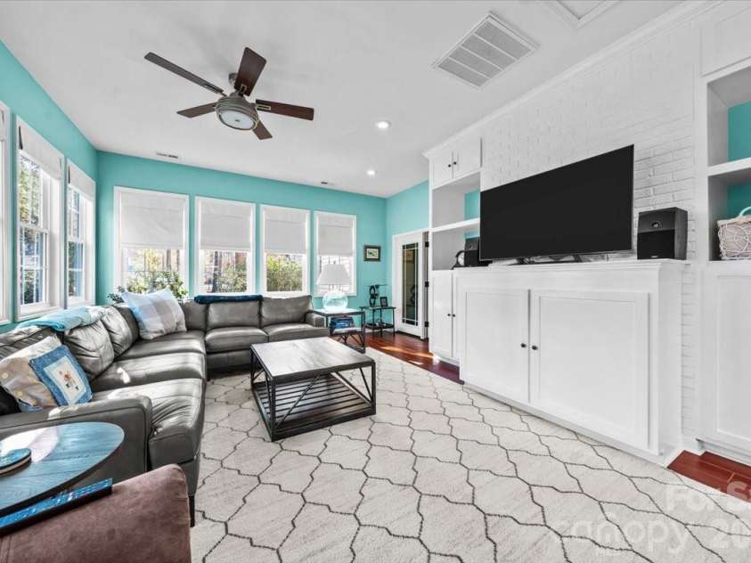 7980 Glasgow Drive, Laurinburg, NC 28352.  MLS# CAR4341881, YatesRealty ID 7314. 