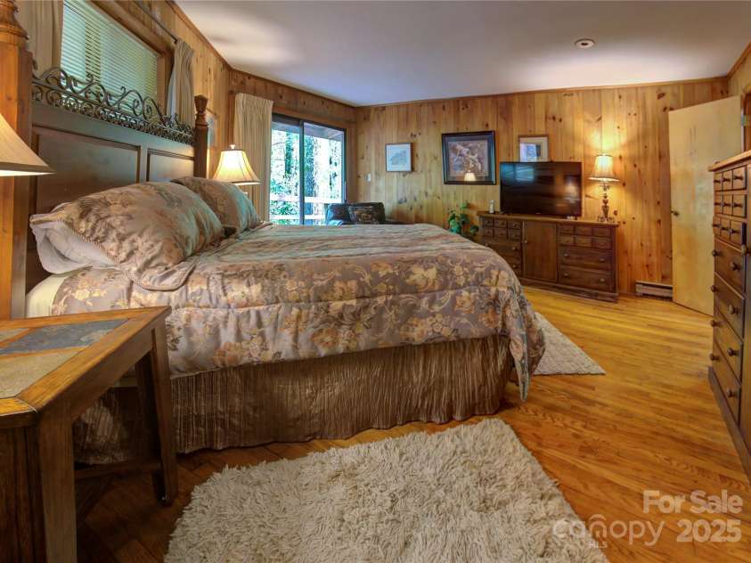 565 Winterstar Loop, Burnsville, NC 28714.  MLS# CAR4138759, YatesRealty ID 7315. 