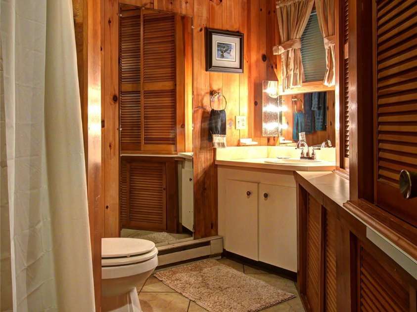 565 Winterstar Loop, Burnsville, NC 28714.  MLS# CAR4138759, YatesRealty ID 7315. 