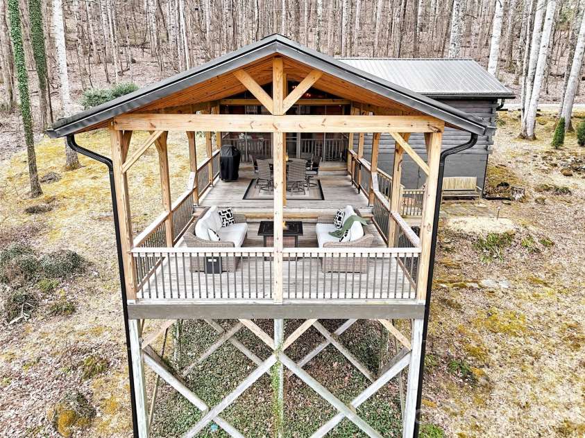 63 Alpaugh Drive, Waynesville, NC 28786.  MLS# CAR4355506, YatesRealty ID 7317. 