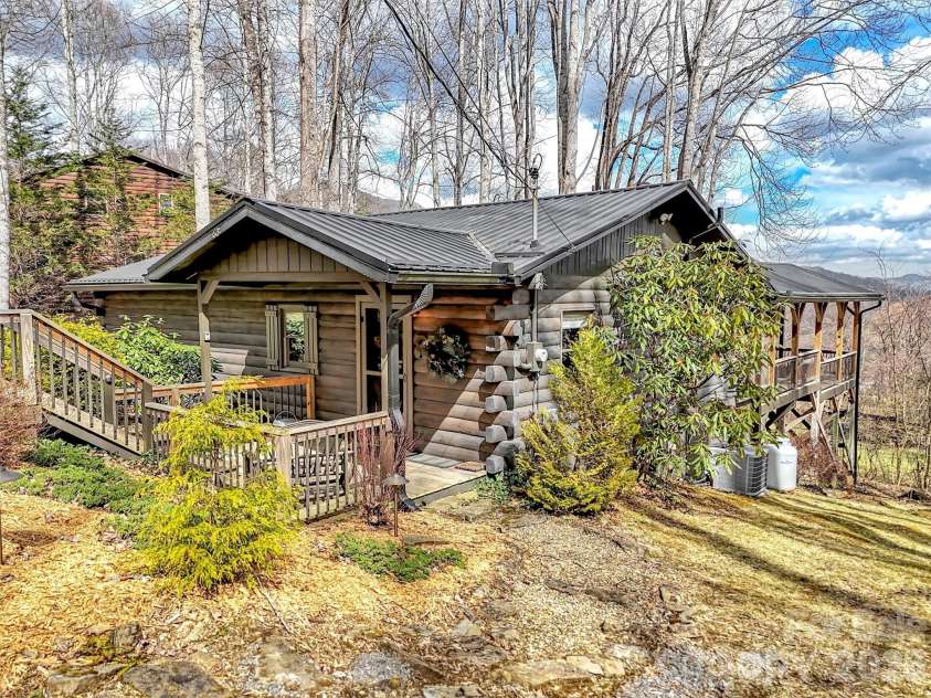 63 Alpaugh Drive, Waynesville, NC 28786.  MLS# CAR4355506, YatesRealty ID 7317. 