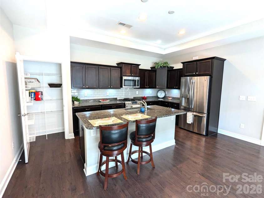1151 Avalon Place, Matthews, NC 28104.  MLS# CAR4345951, YatesRealty ID 7318. 