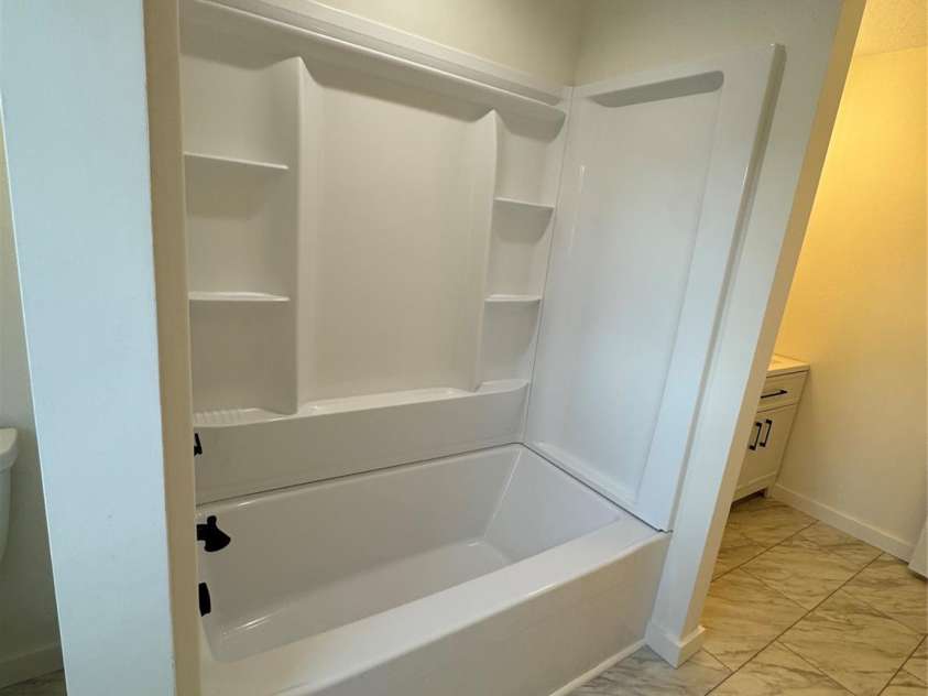 95 SHORT DRIVE Short Drive, Marion, NC 28752.  MLS# CAR4226761, YatesRealty ID 7319. 