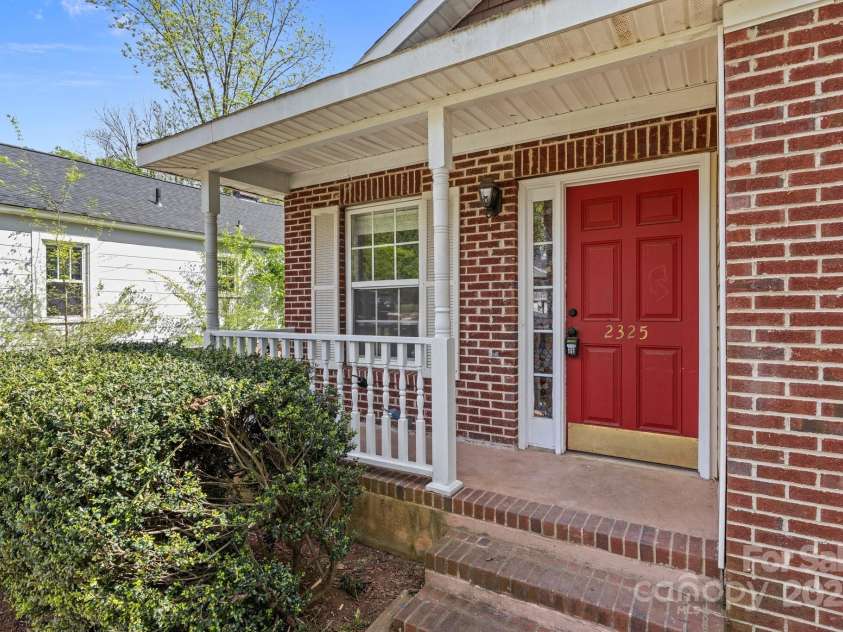 2325 Sanders Avenue, Charlotte, NC 28216.  MLS# CAR4241817, YatesRealty ID 7320. 